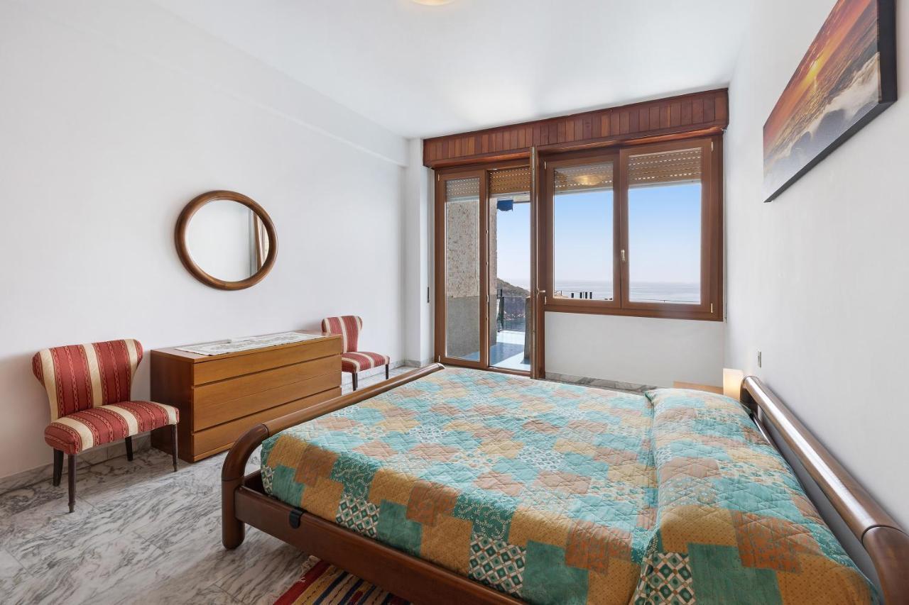 Appartamento Stupenda Vista Mare Bergeggi Exterior foto